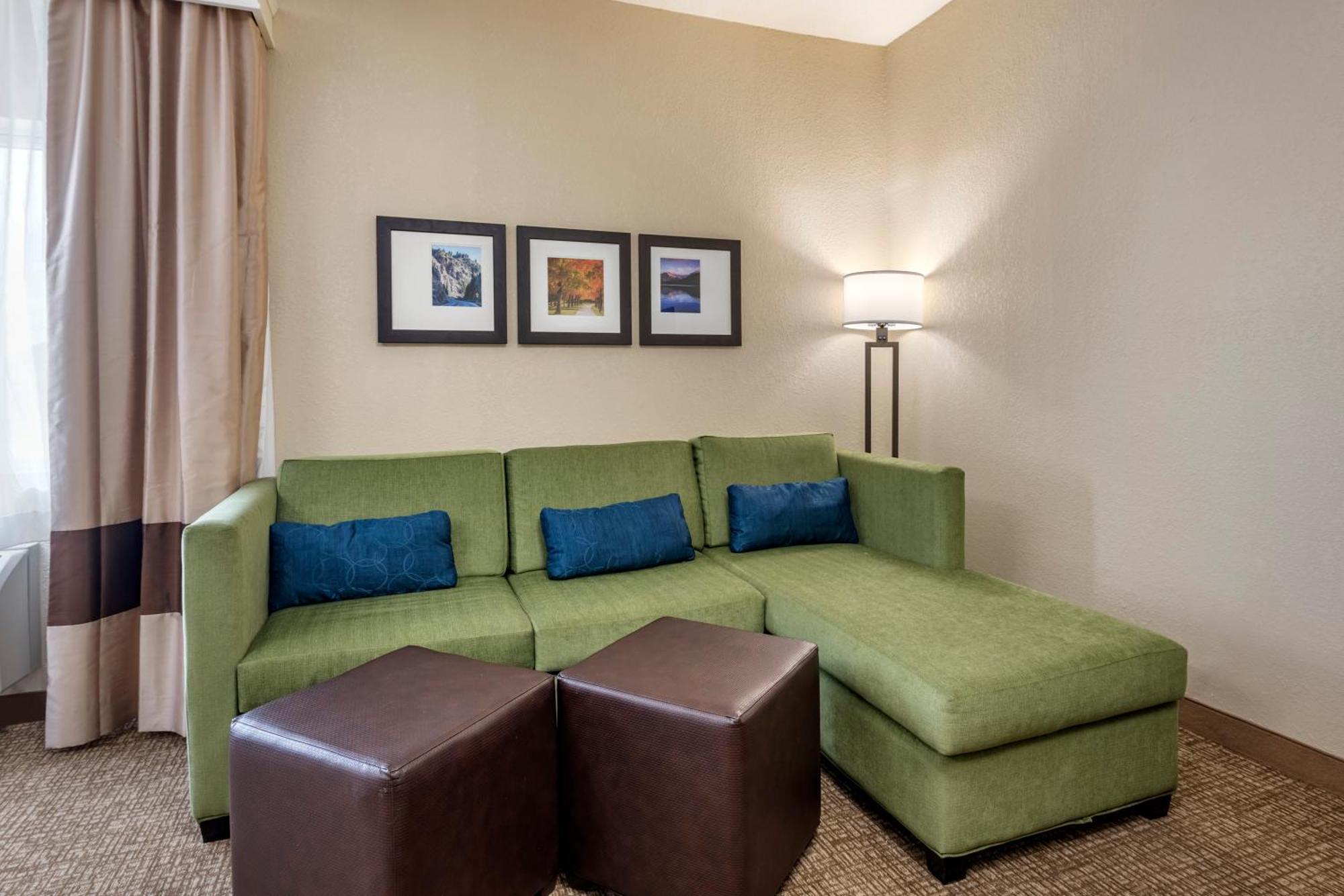 Comfort Inn & Suites Pueblo Eksteriør billede