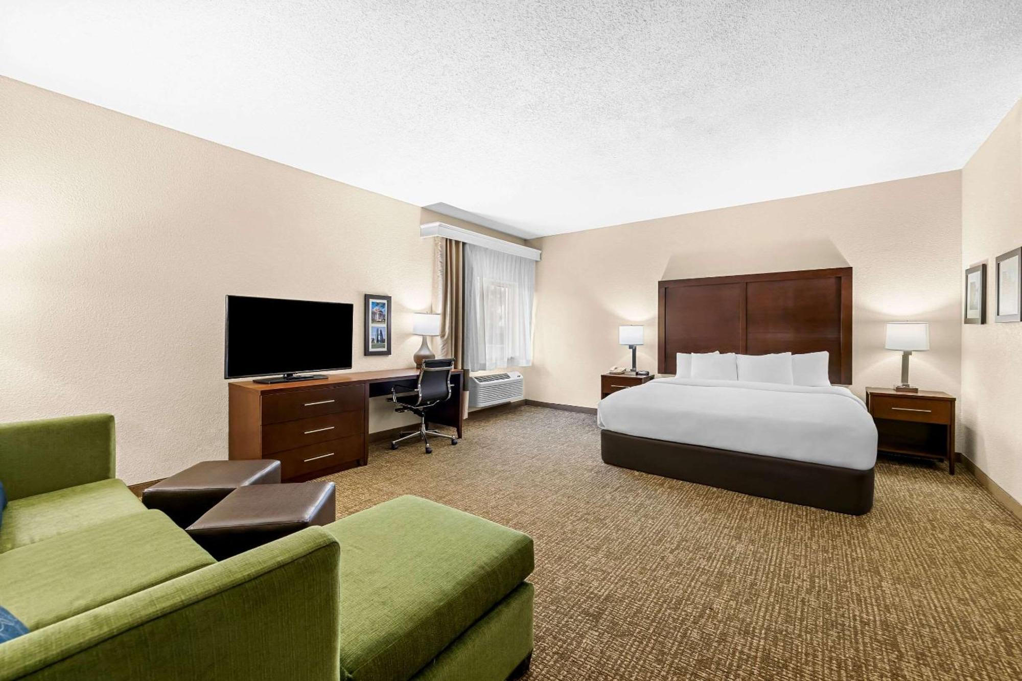 Comfort Inn & Suites Pueblo Eksteriør billede