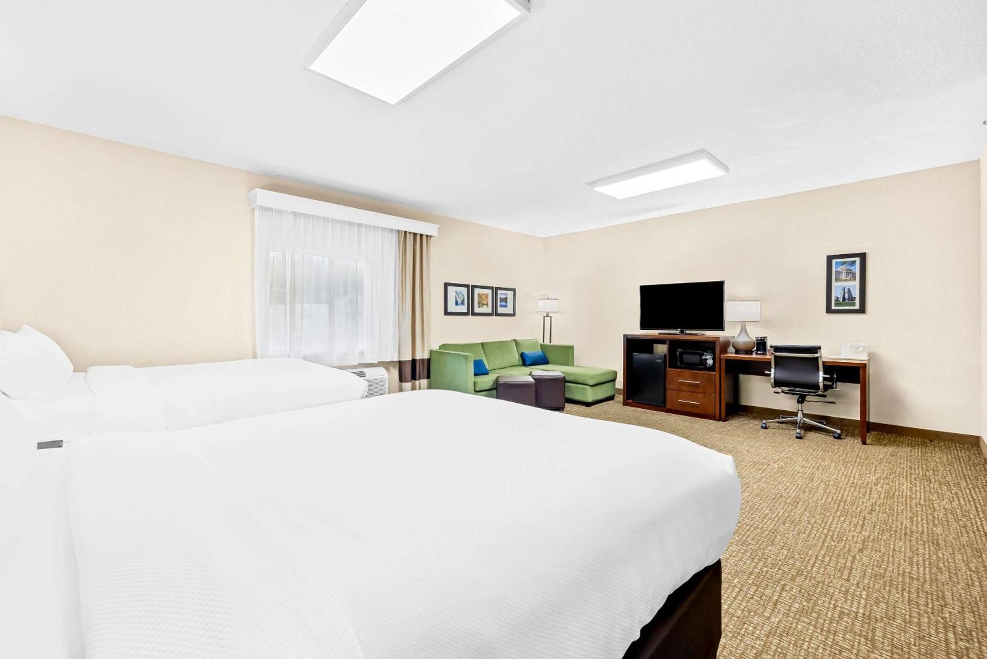 Comfort Inn & Suites Pueblo Eksteriør billede