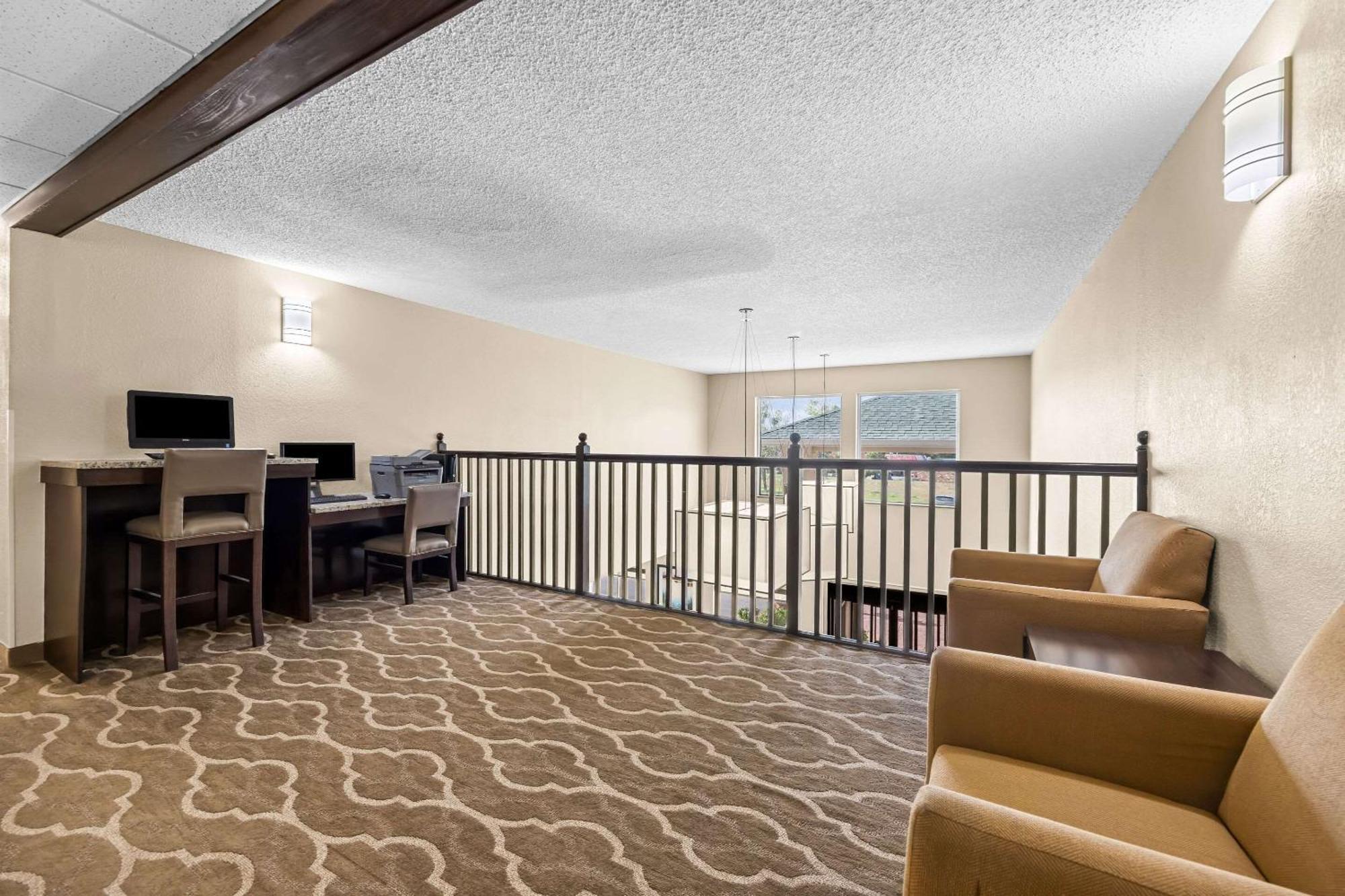 Comfort Inn & Suites Pueblo Eksteriør billede
