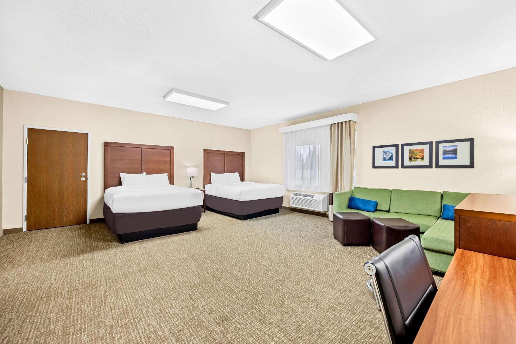 Comfort Inn & Suites Pueblo Eksteriør billede