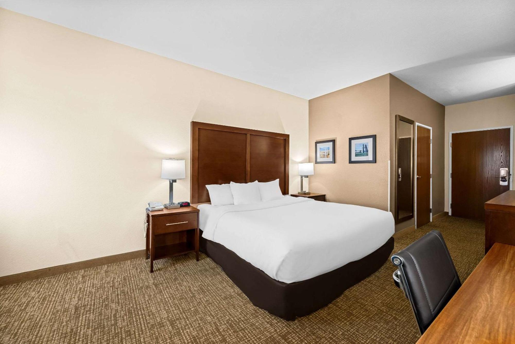 Comfort Inn & Suites Pueblo Eksteriør billede