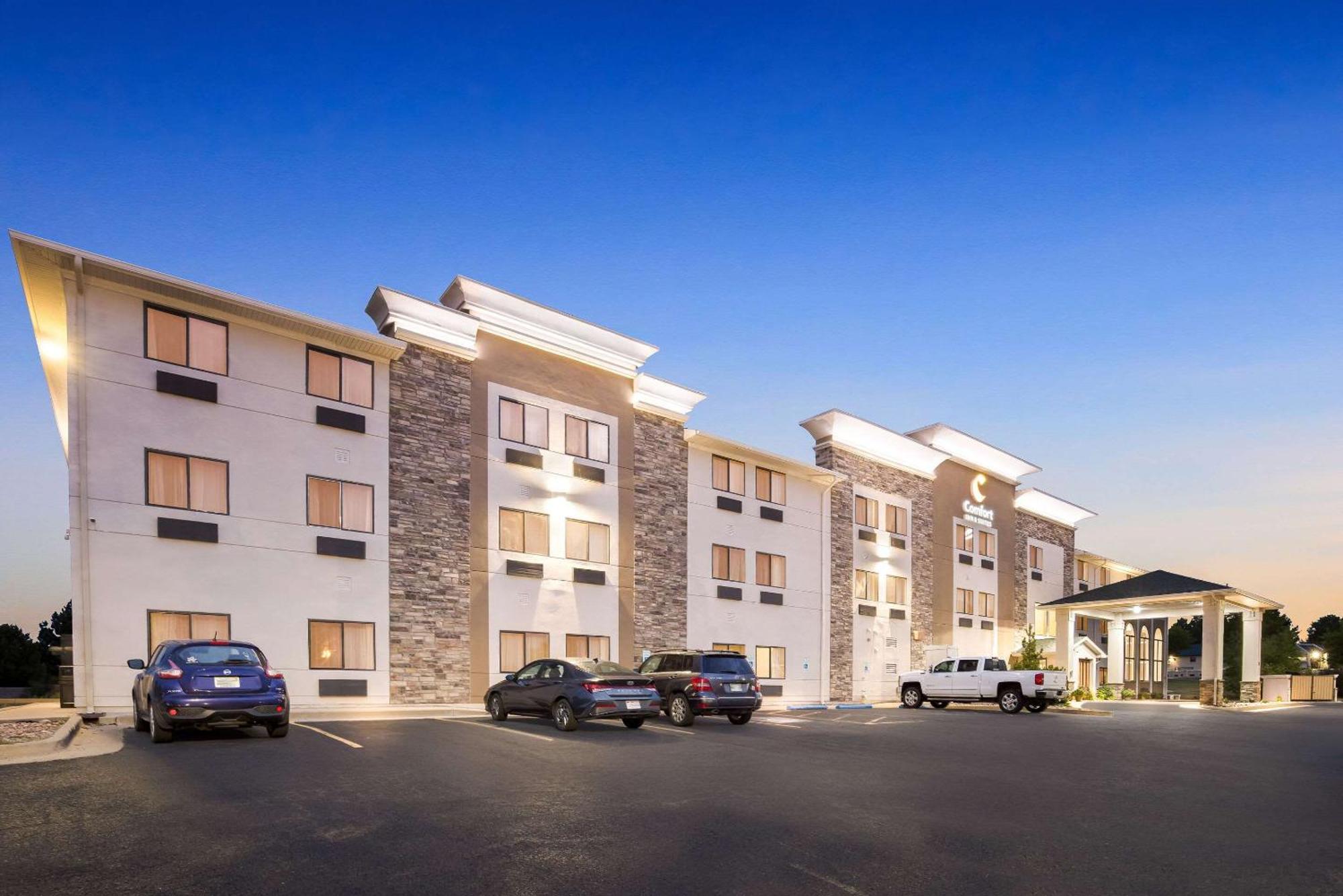 Comfort Inn & Suites Pueblo Eksteriør billede